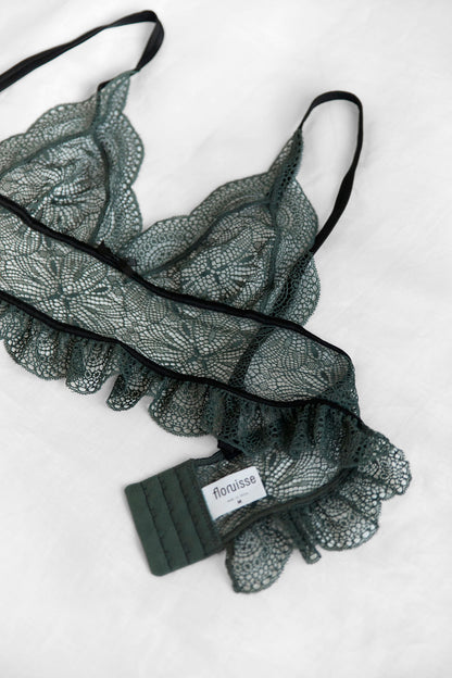 slate sage stretch lace bra with contrast satin trim in black