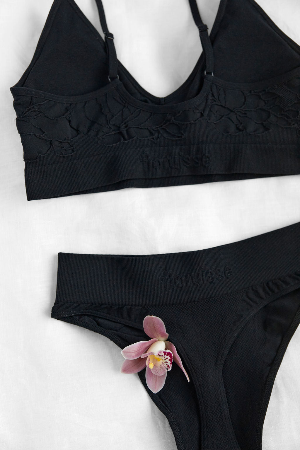 seamless jacquard knit thong tucking light compression custom male lingerie cross-dresser non-binary